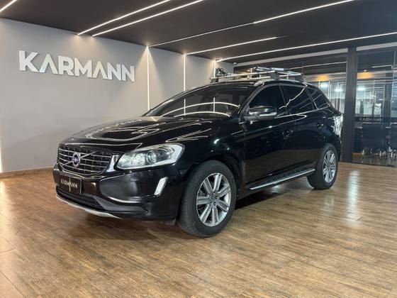 VOLVO XC60 2.4 D5 KINETIC DIESEL AWD 4P AUTOMÁTICO
